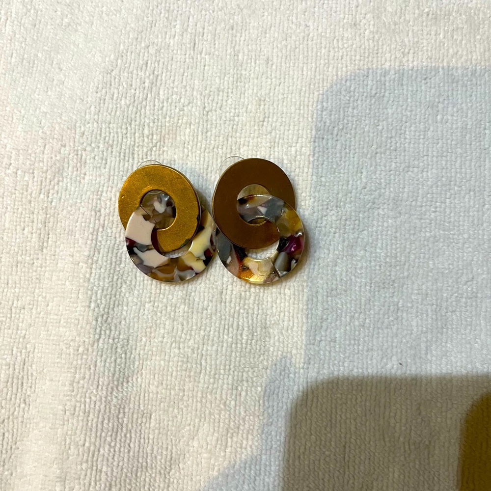 Earring Bundle! With beautiful bracelet included